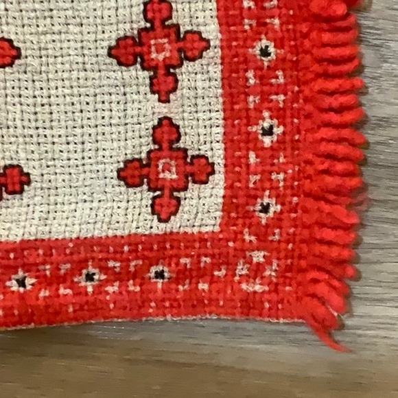 Traditional Ukrainian “veshechya” hand embroidered table linen made in Ukraine. - Picture 3 of 7